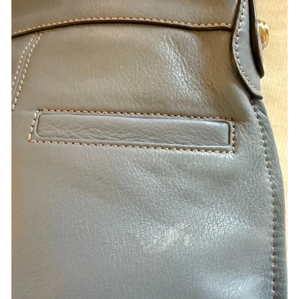 B Makowski Purse Blue Leather Crossbody Silver Hardware Pockets Zip Close Classi